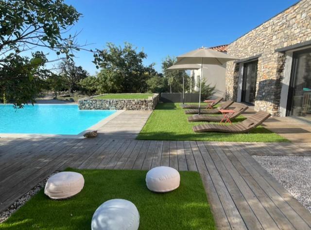 Le Domaine Du Cade-Gites D'Exception 4Etoiles "La Villa Du Cade" Cazevieille エクステリア 写真